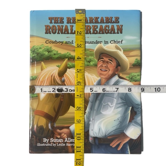 Book The Remarkable Ronald Reagan: Cowboy and Commander in Chief by Susan Allen - Picture 5 of 12
